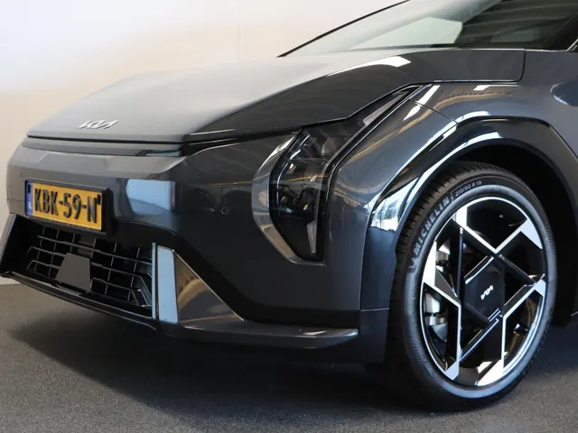 Kia EV4 GT-Line Business Edition 81.4 kWh