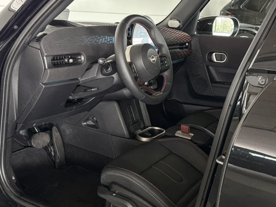 MINI Cooper 5-deurs Cooper C John Cooper Works M