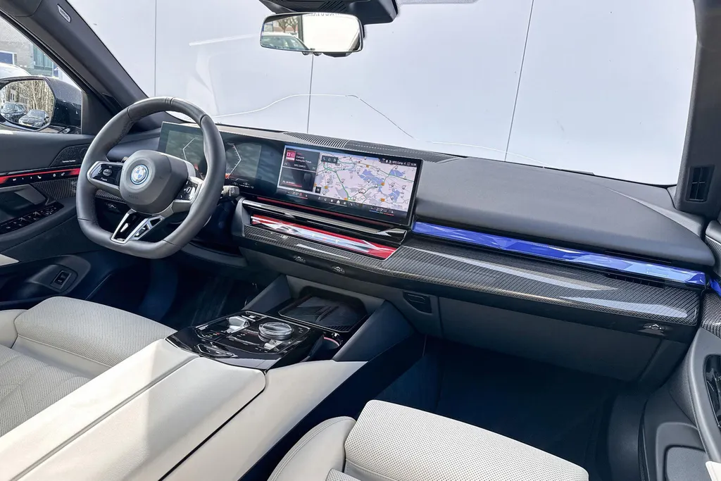 BMW 5 Serie Touring 550e xDrive