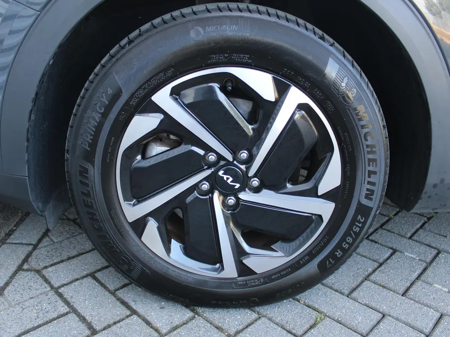 Kia Sportage 1.6 T-GDi Hybrid DynamicLine | Camera | Cruise adapt. | Navi | 17' LM | Clima v+a | LED | Apple Carplay/Android Auto |