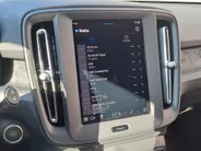Volvo XC40 2.0 B3 Essential AUTOMAAT | Stuurverwarming | Stoelverwarming | Adaptieve Cruise | Apple Carplay/Android Auto