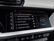 Audi A3 Sportback 40 TFSIe 150kW/204PK S Line · Panoramadak · Leder · Camera · Apple/Android Car Play · Drive select