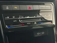 Volkswagen T-Cross 1.0 Life Edition DSG Automaat | Adaptieve Cruise Control | Climate Control | Parkeersensoren voor + achter