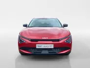 Kia EV6 Light Edition 63 kWh | VOORRAAD VOORDEEL NU €42.950,- | Direct leverbaar | Stoel+Stuur verwarming | Climate control | Navigatie | Parkeer camera achter | Parkeer sensoren voor en achter