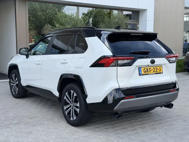 Toyota RAV4 2.5 Hybrid AWD Bi-Tone