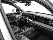 Volkswagen Tiguan 1.5 eHybrid 272pk DSG R-Line Edition · Panoramadak · Inklap. Trekhaak · 360 Camera · Matrix LED · Massagefunctie · Dodehoeksensor · Garantie t/m 27-10-2029 of 100.000km