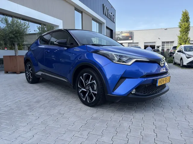 Toyota C-HR 1.8 Hybrid Style Bi-Tone | Parkeersensoren | JBL | Trekhaak