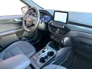 Ford Kuga 2.5 PHEV ST-Line | Navigatie | Keyless Entry | Stoel/Stuur/Voorruitverwarming | Apple Carplay/Android Auto | Adaptieve Cruise Control | Lichtmetalen Velgen |