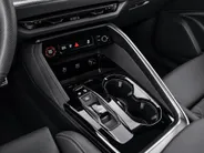 Audi Q5 e-hybrid quattro S edition Competition 367 PK · Tech pro · 20' LM Velgen · Glazen panoramadak · B&O Premium 3D
