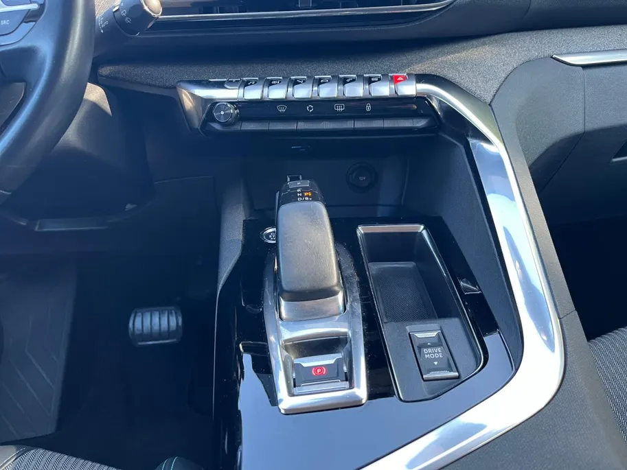 Peugeot 3008 1.6 HYbrid 225 Allure Pack Business | Camera | Apple Carplay en Android Auto | Navigatie | Dodehoek detectie