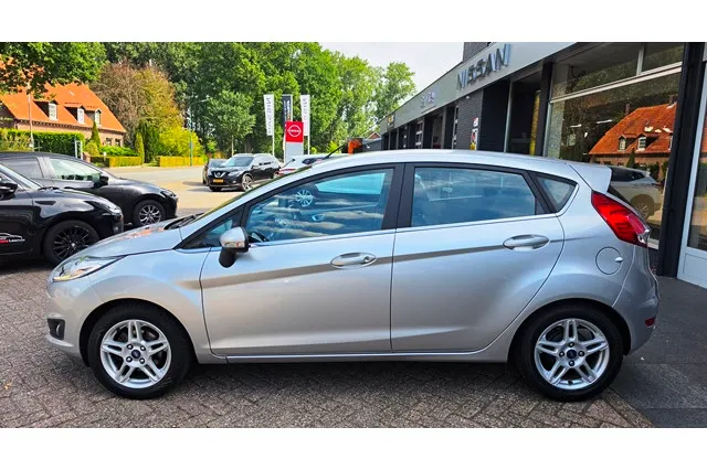 Ford Fiesta 1.0 EcoBoost 100PK 5Drs Titanium