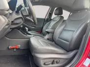 Hyundai IONIQ 1.6 GDi Premium +