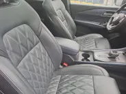 Nissan QASHQAI 1.3 MHEV Xtronic Tekna Plus | Panorama Dak | Dodehoekdetectie | Automaat | Trekhaak | Navigatie | 360 Camera | Head-up display | stuur verwarmd | Voorstoelen verwarmd | Leer | BOSE | Verwarmde voorruit