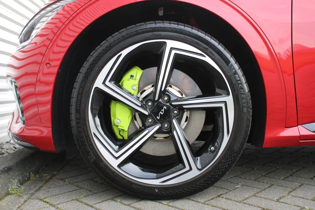 Kia EV6 GT AWD 77.4 kWh | Performance | BTW Auto | Orig. Ned. | 585 PK | Meridian Audio | 17% bijtelling |