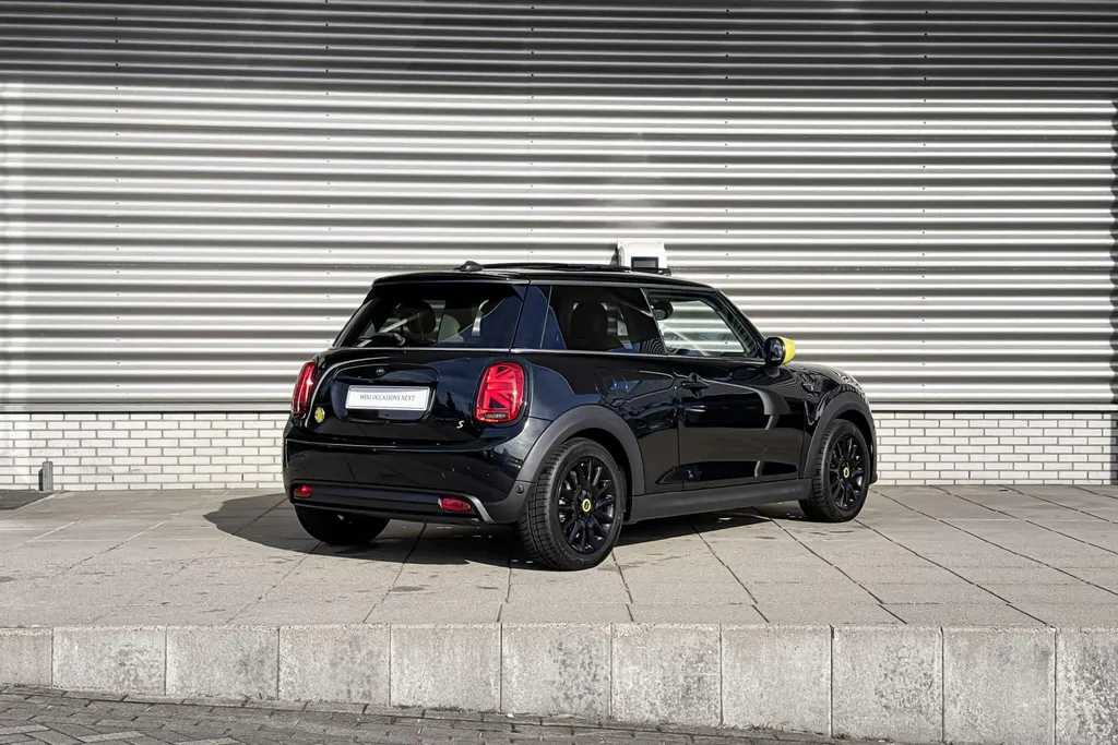 MINI Cooper 3-deurs Electric Classic 33 kWh