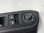 Renault Twingo 70PK SCe Collection | Elektrisch Vouwdak | 1e Eigenaar | Bluetooth Audio & Telefoon | Snelheidsbegrenzer | Leder Stuurwiel | LED Dagrijverlichting | USB | Centrale Deurvergrendeling | Elektrische Ramen & Spiegels |
