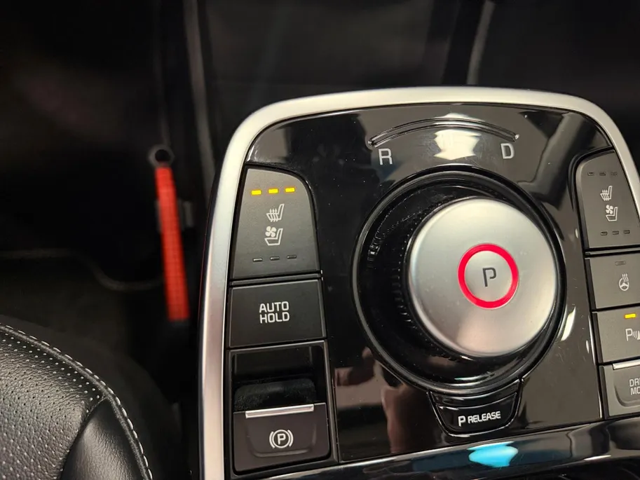 Kia e-Niro DynamicPlusLine 64 kWh | 97,6% SOH | Navigatie | Camera | Apple Carplay/Android Auto | Adaptieve Cruise Control | Stoel/Stuurverwarming | Lichtmetalen Velgen |