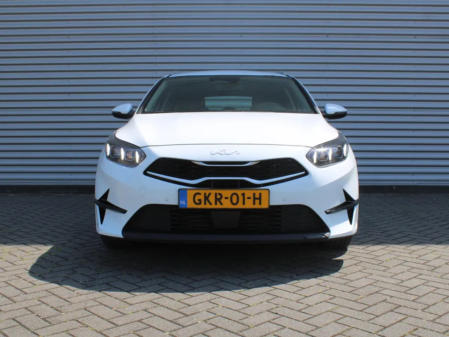 Kia Ceed Sportswagon 1.5 T-GDi DynamicLine | Airco | Cruise | Camera | Navi | 16' LM | LED | PDC |