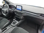 Ford Focus Wagon 2.3 EcoBoost ST-3 | Performance Pack | Panoramadak | Trekhaak | Winter Pack | Achteruitrijcamera | Adapt. Cruise Control | 12 maanden garantie! |
