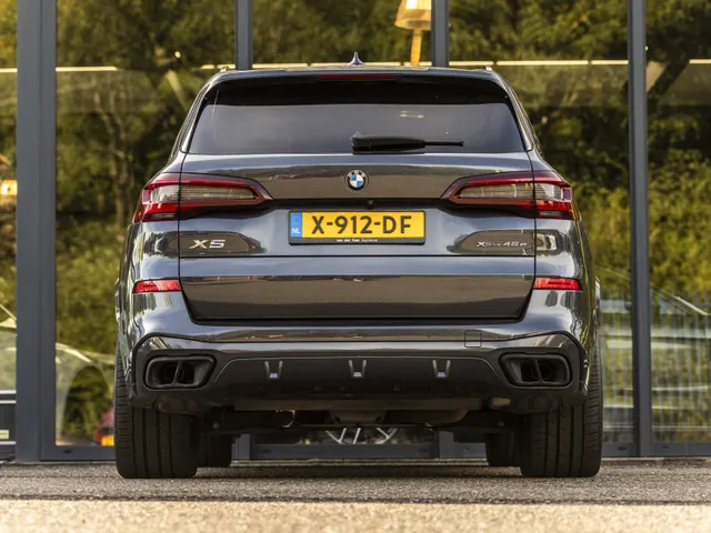 BMW X5 xDrive45e High Executive M-Sport / panoramadak / massage / stoelverkoeling