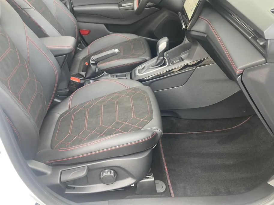 Ford Puma 1.0 EcoBoost Hybrid ST-Line X Automaat Frozen White - Winter Pack - Driver Assistance Pack - Panoramadak