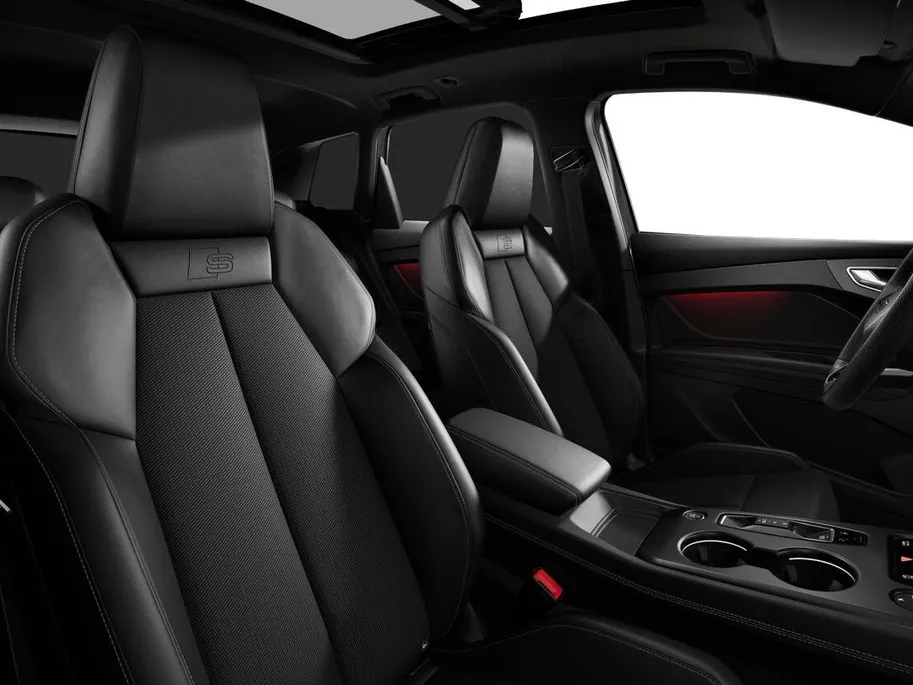 Audi Q4 Q4 S edition performance 286 PK · Glazen panoramadak · Tech plus · Trekhaak elek. wegklapbaar