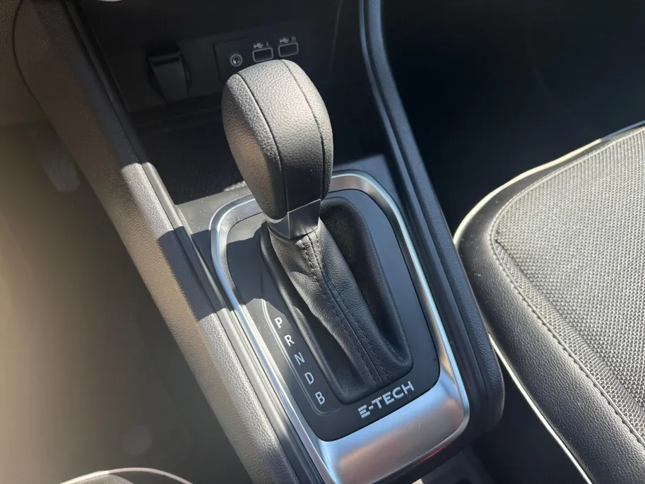 Renault Captur 1.6 E-Tech full hybrid 145 techno | Automaat | Trekhaak | Navigatie | Parkeersensoren | Camera | Apple Carplay & Android Auto | Cruise & Climate Control | 12 Maanden BOVAG Garantie