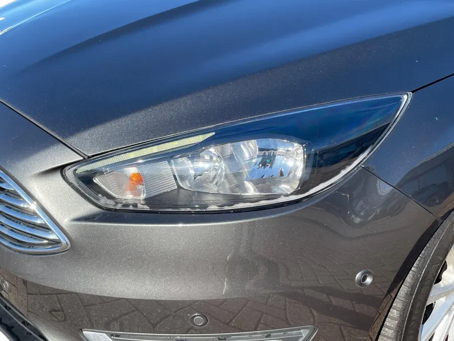 Ford Focus 1.5 Titanium *Automaat*Navi+Camera*Climate Control*Winter Pack*LM.Velgen*Zeer nette auto!