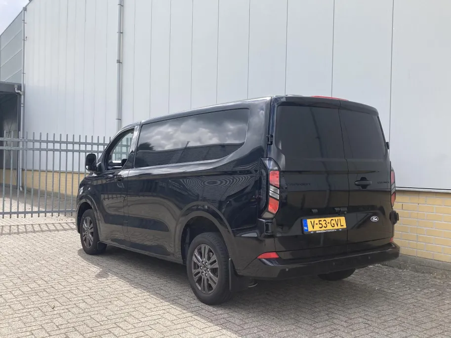 Ford Transit Custom 300 2.0 TDCI 136 pk L1H1 Limited Navigatie- Apple Carplay/Android Auto - Driver Assistance Pack - Laadruimtebescherming