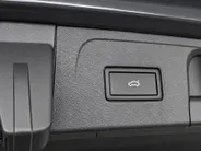 Volkswagen Passat Variant 1.4 TSI 218pk PHEV GTE Business · Apple/Android Car Play · Camera · Wegklapbare Trekhaak · Stoelverwarming · Elek. Achterklep · 18'' Inch ·
