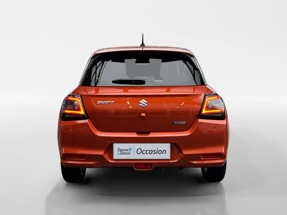 Suzuki Swift 1.2 Select Smart Hybrid | Apple Carplay/Android Auto | Achteruitrij Camera | Adaptive Cruise Control | All-Season | BLISS | LED | LMV 16' | Stoelverwarming |