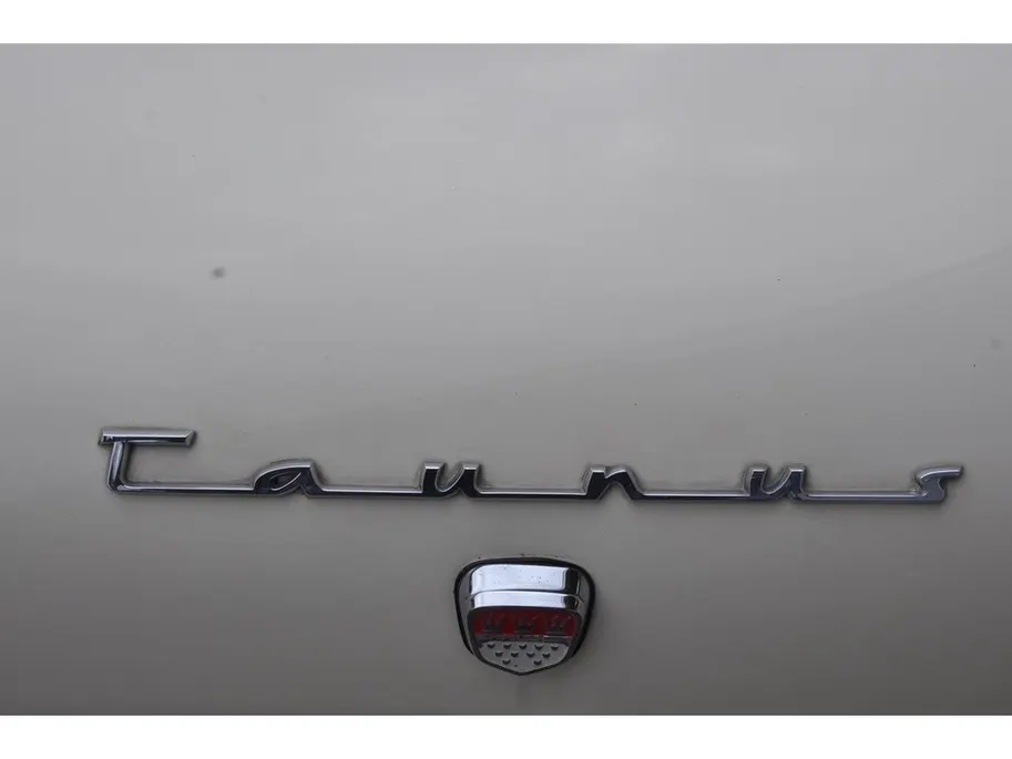 Ford Taunus 1.2 12M Wit, Rood dak in prima staat.