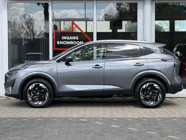 Nissan QASHQAI 1.3 Mild-Hybrid 158pk Xtronic N-Connecta | Panoramadak | Head-Up | Cold Pack | App Connect | Keyless