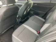 Volkswagen Golf Variant 1.5eTSI/150PK Goal DSG · Navigatie · Trekhaak · 360°Camera + Parkeersensoren · Stoelverwarming · Garantie t/m 23-06-2027