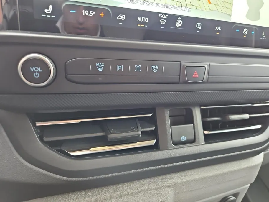 Ford E-Transit Custom 320 L2H1 Limited 71 kWh DC | NIEUW | TE BESTELLEN | 380 KM WLTP | 0.99% rente Financial Lease |