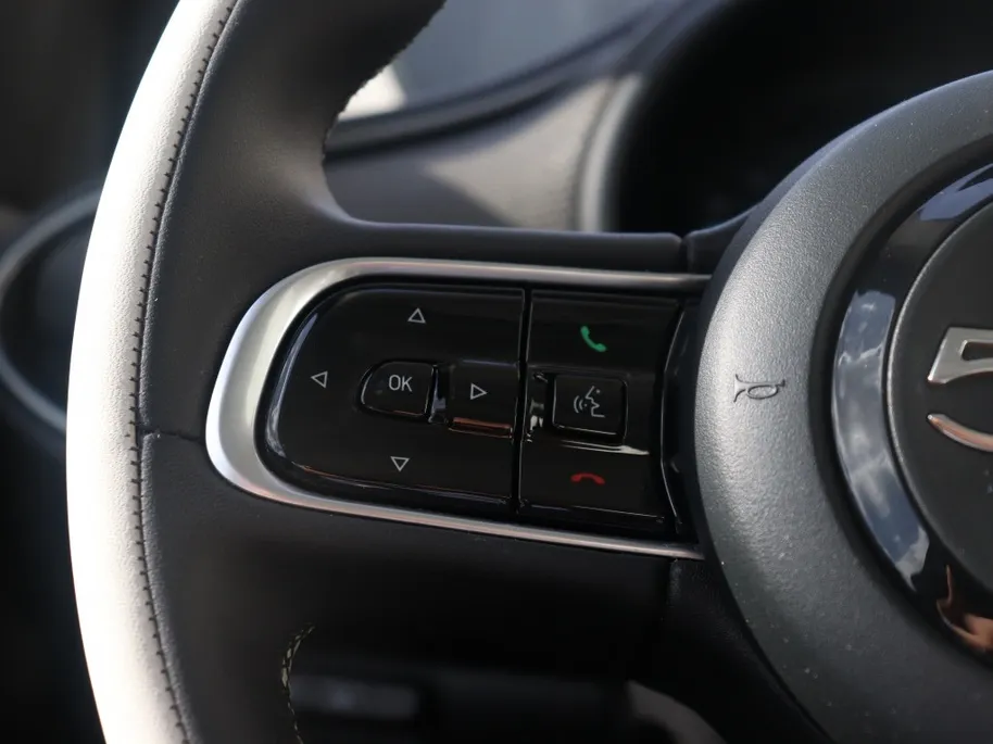 Fiat 500e La Prima 42 kWh | Pano | Navi | Camera | Carplay | 18'