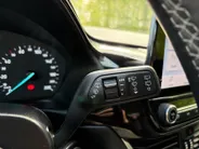 Ford Fiesta 1.0 EcoBoost Hybrid Titanium 125PK | 1e Eigenaar | NL-Auto | Apple Carplay / Android Auto | Parkeersensoren | Cruise Control | Climate Control