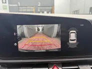 Kia Niro EV ExecutiveLine 64.8 kWh | Meest luxe uitvoering | Head up display | Stoelverwarming en ventilatie | Schuif/ Kantel dak | Cruise Control Adaptief | Carplay | Fabrieksgarantie t/m 4-2032 | NAP