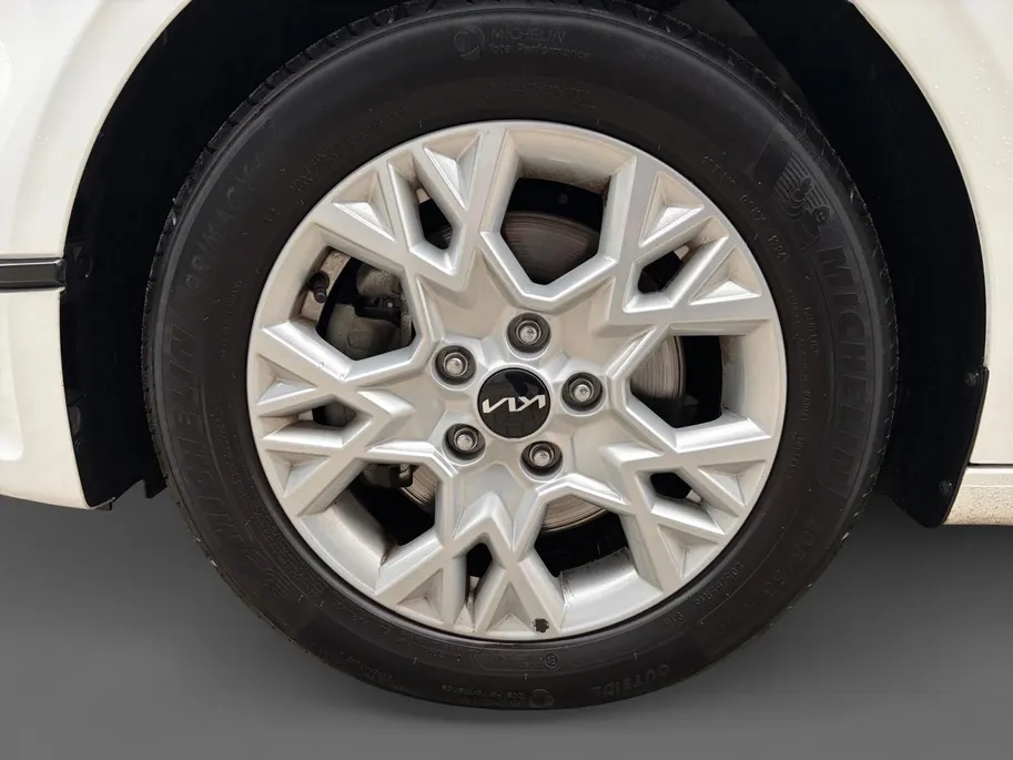 Kia Ceed Sportswagon 1.0 T-GDi DynamicPlusLine | Stoel- en stuurverwarming | Elektrisch bedienbare achterklep | Parkeersensoren voor- en achter | Achteruitrijcamera | Apple/Android Carplay | Navi | Cruise Control