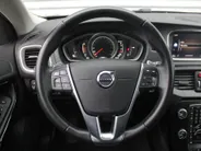 Volvo V40 Cross Country 1.5 T3 Dynamic Edition | Trekhaak | 17' LM | Panoramadak | Leer | PDC v+a | Camera | Stoel-/voorruitverwarming | HK audio |