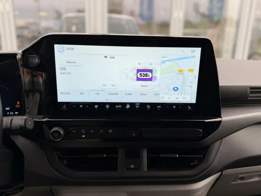 Ford Transit Custom 320 2.5 PHEV L2H1 Sport DRIVER ASSISTANCE PACK ULTIMATE I DUBBELE ZIJSCHUIFDEUR I TREKHAAK I WINTER PACK I ADAPTIEVE MATRIX LED-KOPLAMPEN I APPLE CARPLAY / ANDROID AUTO I