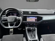 Audi Q3 Sportback 45 TFSI quattro 230pk S Edition · Panoramadak · Trekhaak · Apple/Android Car Play · Camera · Stoelverwarming · Adaptive Cruise Control ·