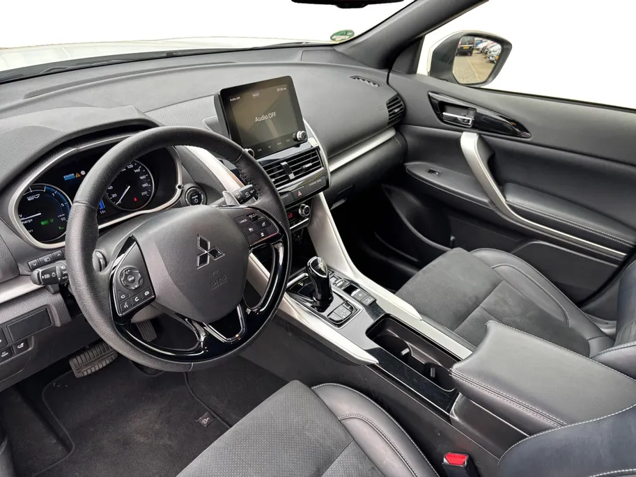 Mitsubishi Eclipse Cross 2.4 PHEV Executive | 360 CAMERA | STOELVERWARMING | APPLE CARPLAY / ANDROID AUTO | GARANTIE 2031