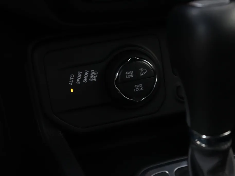 Jeep Renegade 4xe 240 PK Hybrid S | Navi | Carplay | LED | Trekhaak | 19'