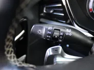 Kia e-Niro DynamicPlusLine 64 kWh | Warmtepomp | Schuif/kantel dak | 17' LM | Airco | Cruise | Navi | Camera |
