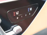 Mercedes-Benz GLC 300e 4MATIC Luxury Line