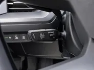 Audi Q4 e-tron 40 Advanced edition 204pk 77 kWh · Leder · Trekhaak · Camera + Parkeersensoren · Apple/Android Car Play · Stoelverwarming ·