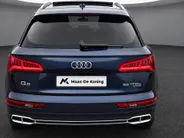 Audi Q5 55 TFSIe 270kW/367PK quattro S Line Competition · Luchtvering · Panoramadak · Leder · Camera · Apple/Android Car Play · Elektrische stoelverstelling · Stoel & Stuurwielverwarming · Adaptive Cruise Control ·
