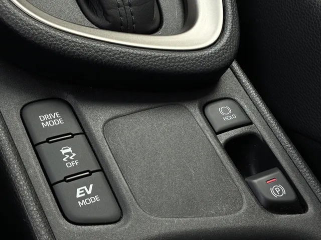Toyota Yaris Cross Toyota Yaris Cross 1.5 Hybrid Executive | Trekhaak | HUD | JBL | PDC V+A