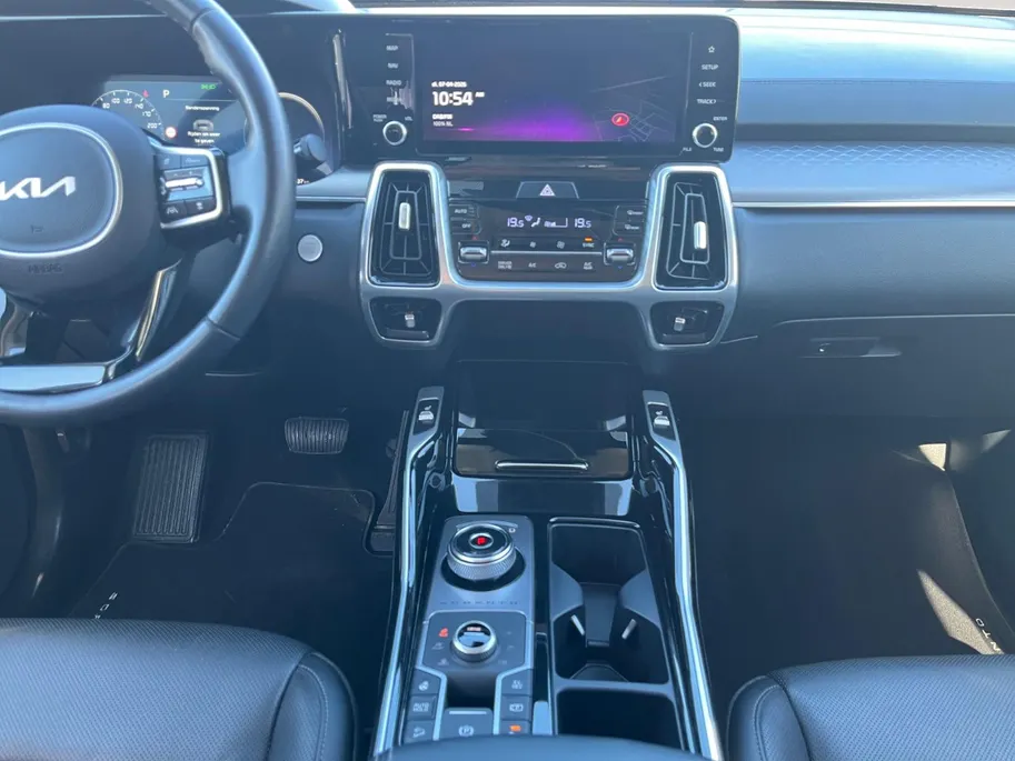 Kia Sorento 1.6 T-GDI Plug-in Hybrid 4WD DynamicPlusLine 7p. | Climate Control | CarPlay | Adaptive Cruise Control